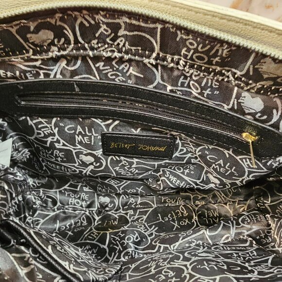 Betsey Johnson Black and White Quilted Hearts Shoulder Bag - Picture 5 of 8